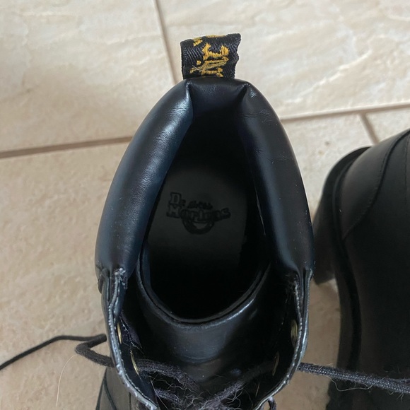 Dr. Martens Black Leather Ankle Boot *Worn Twice* - Picture 2 of 7
